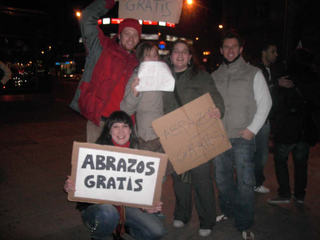 abrazos gratis